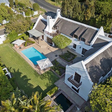 Die Rietdak - Reetdachhaus Mit Vier Schlafzimmern Cidade Do Cabo Exterior foto