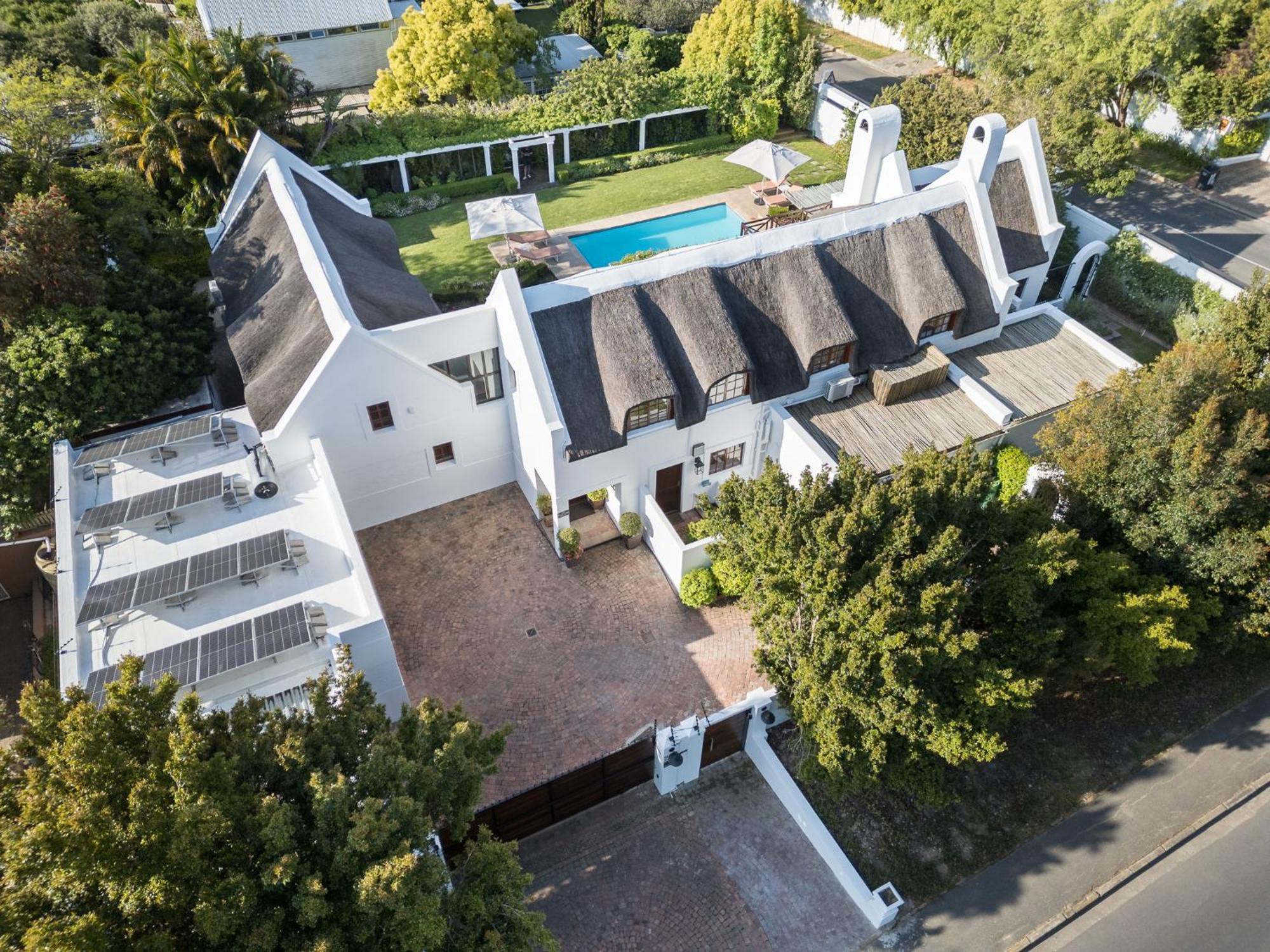 Die Rietdak - Reetdachhaus Mit Vier Schlafzimmern Cidade Do Cabo Exterior foto