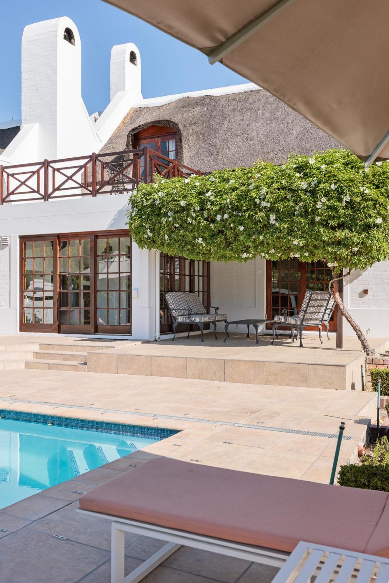 Die Rietdak - Reetdachhaus Mit Vier Schlafzimmern Cidade Do Cabo Exterior foto