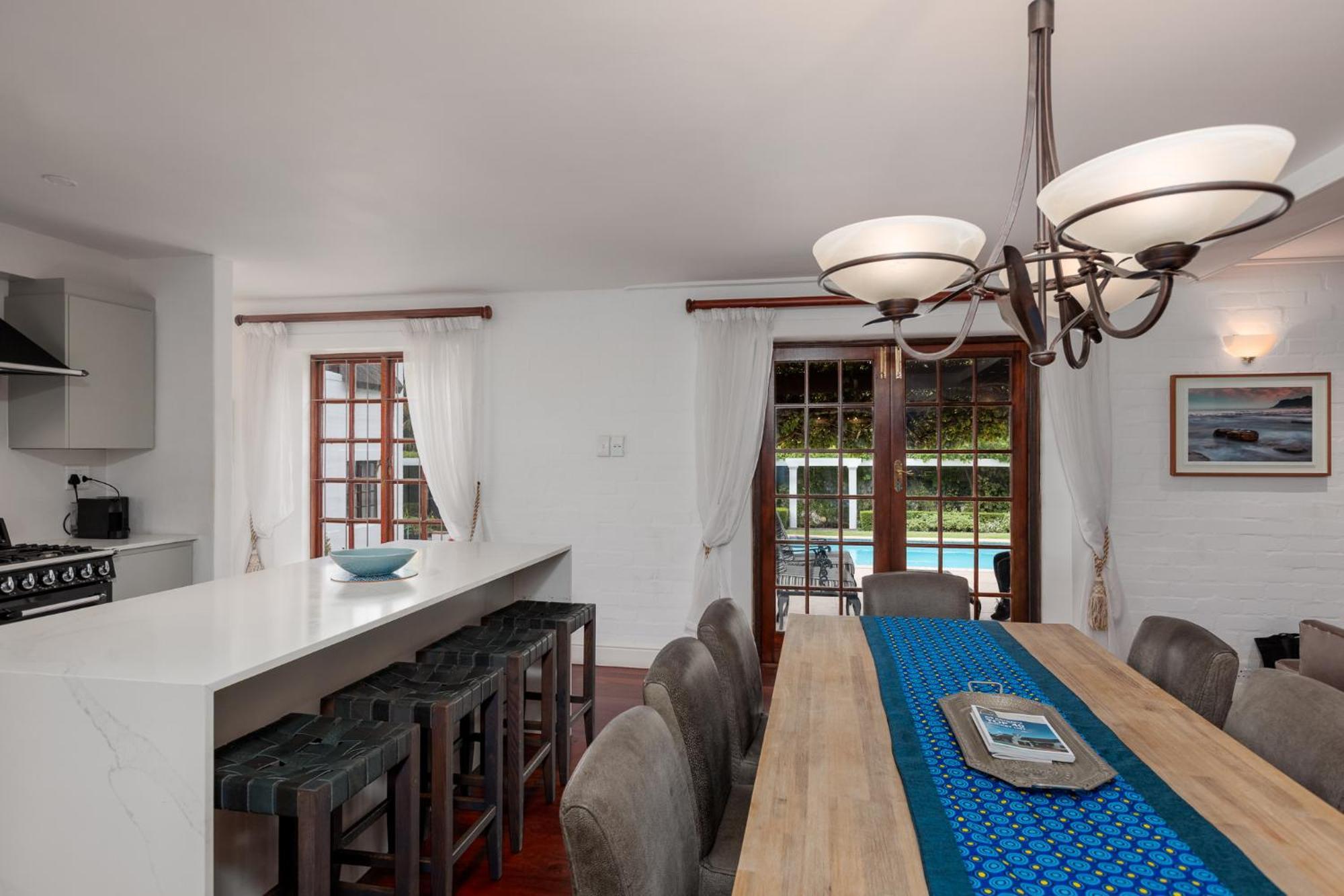 Die Rietdak - Reetdachhaus Mit Vier Schlafzimmern Cidade Do Cabo Exterior foto